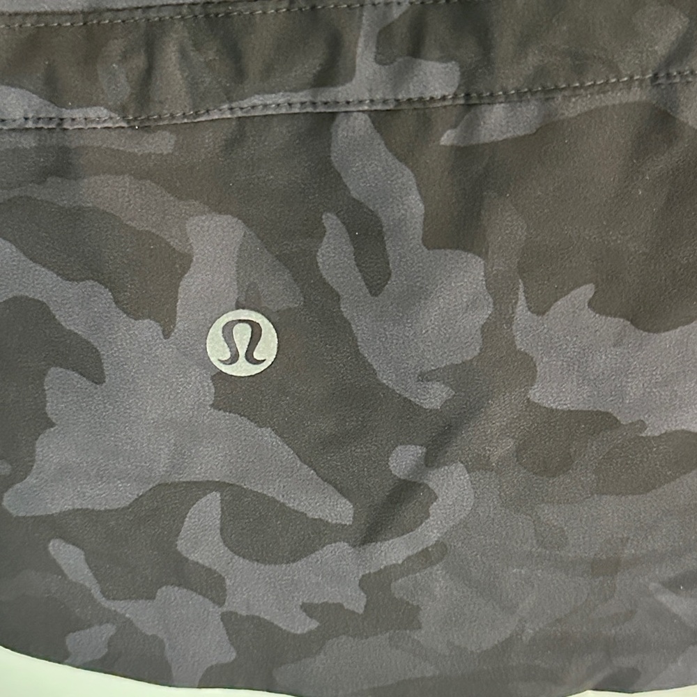 Lululemon Pack It Up Jacket Incognito Camo Multi Grey EUC - Picture 12 of 12